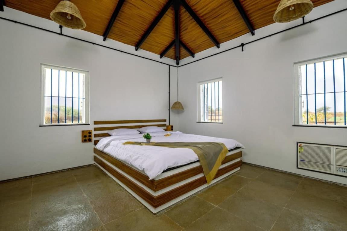 The Earth Farm Villa Nashik Eksteriør billede